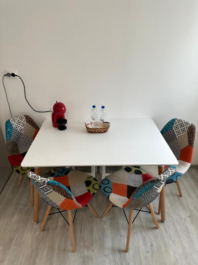 Nema S Apartment Brasov Bagian luar foto