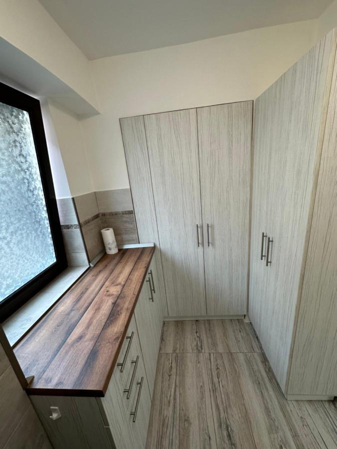 Nema S Apartment Brasov Bagian luar foto